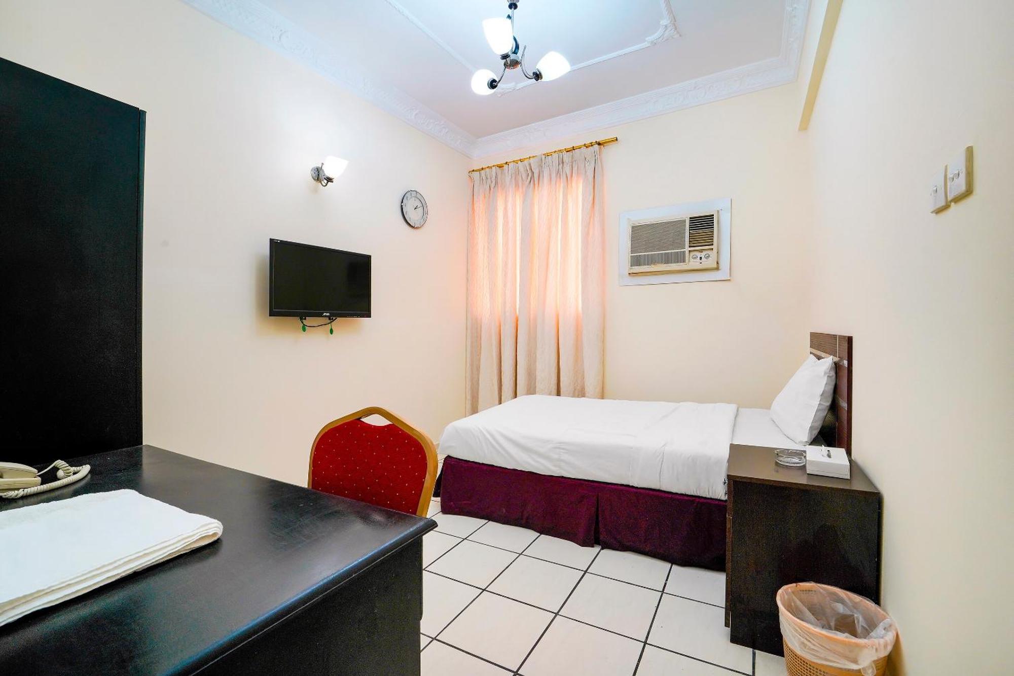 Oyo 124 Al Salam Palace Hotel Manama Luaran gambar